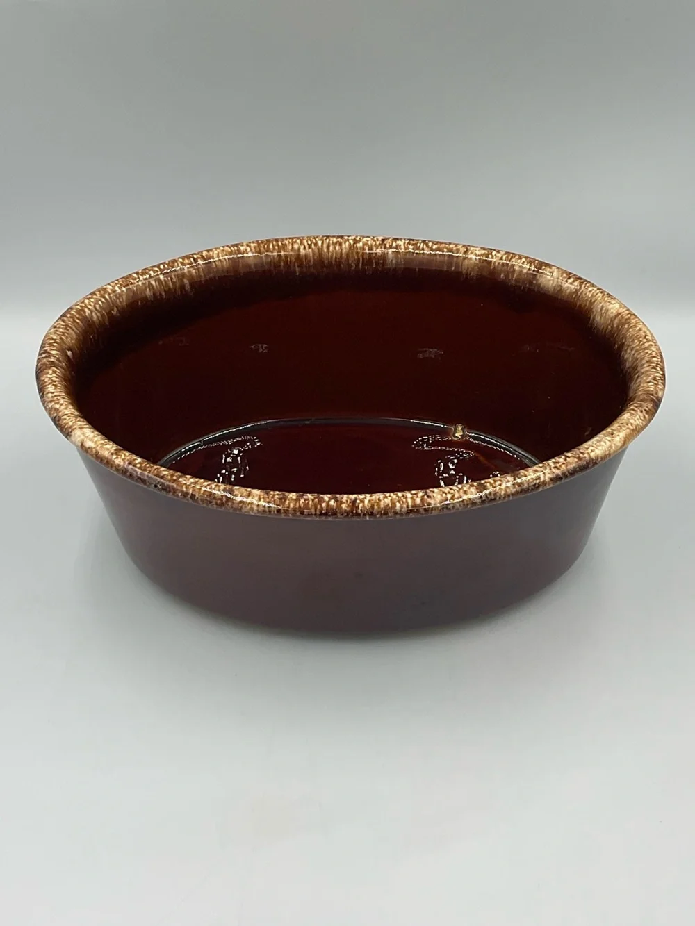 Hull Pottery sturdy oval